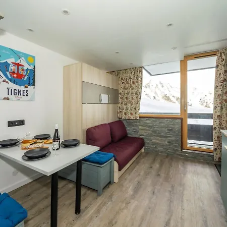 Appartement Confortable Skis Aux Pieds Avec Balcon Et Wifi *
